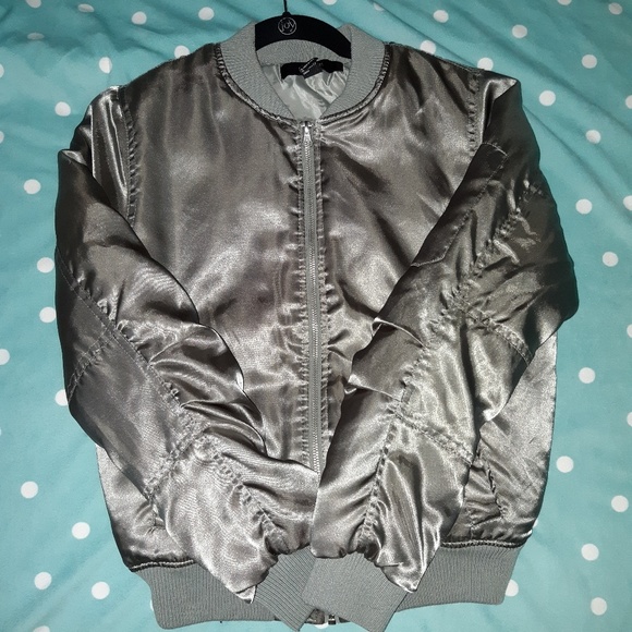Forever 21 Satin Green Bomber Jacket - Picture 1 of 4